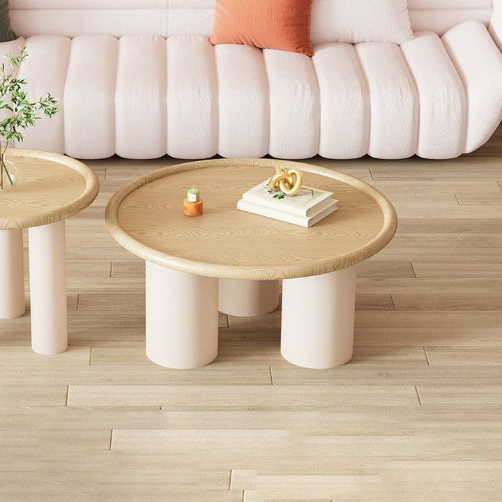 Moderner minimalistischer runder Couchtisch aus umweltfreundlichem Holzwerkstoff mit 4 Beinen für das Wohnzimmer 