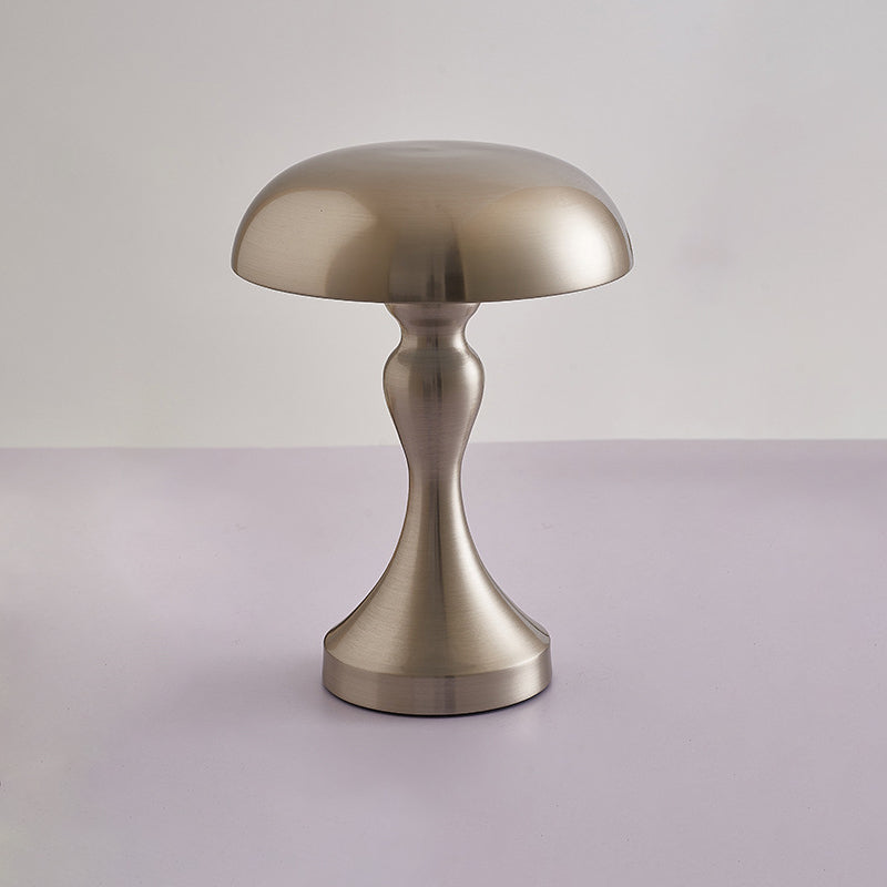 Moderne Art Deco Pilz Acryl Eisen LED Tischlampe für Schlafzimmer 