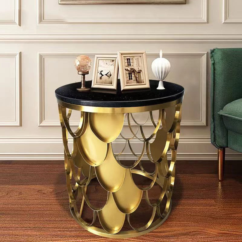 Moderner luxuriöser Couchtisch in runder Zylinderform mit Marmor und Edelstahl für das Wohnzimmer 