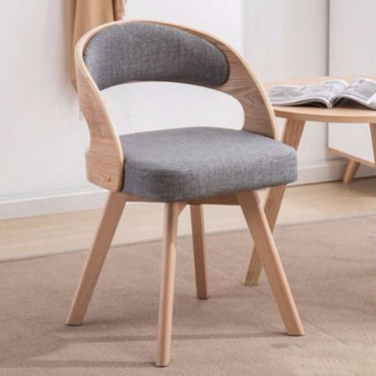 Silla de comedor con patas de madera contemporáneas nórdicas tapizadas en tela, respaldo curvado para comedor 