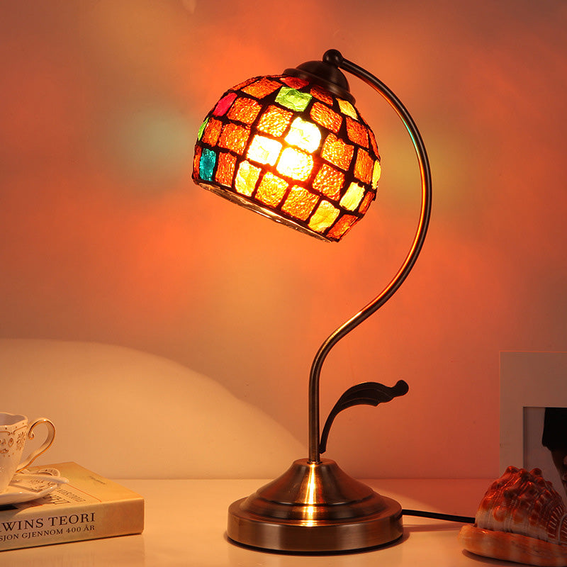 Lampe de table à 1 lumière en verre sphérique rond traditionnel Tiffany pour salon 