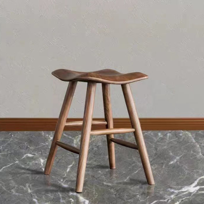 Zeitgenössischer nordischer quadratischer Hocker aus Eschenholz als Fußstütze für das Schlafzimmer 