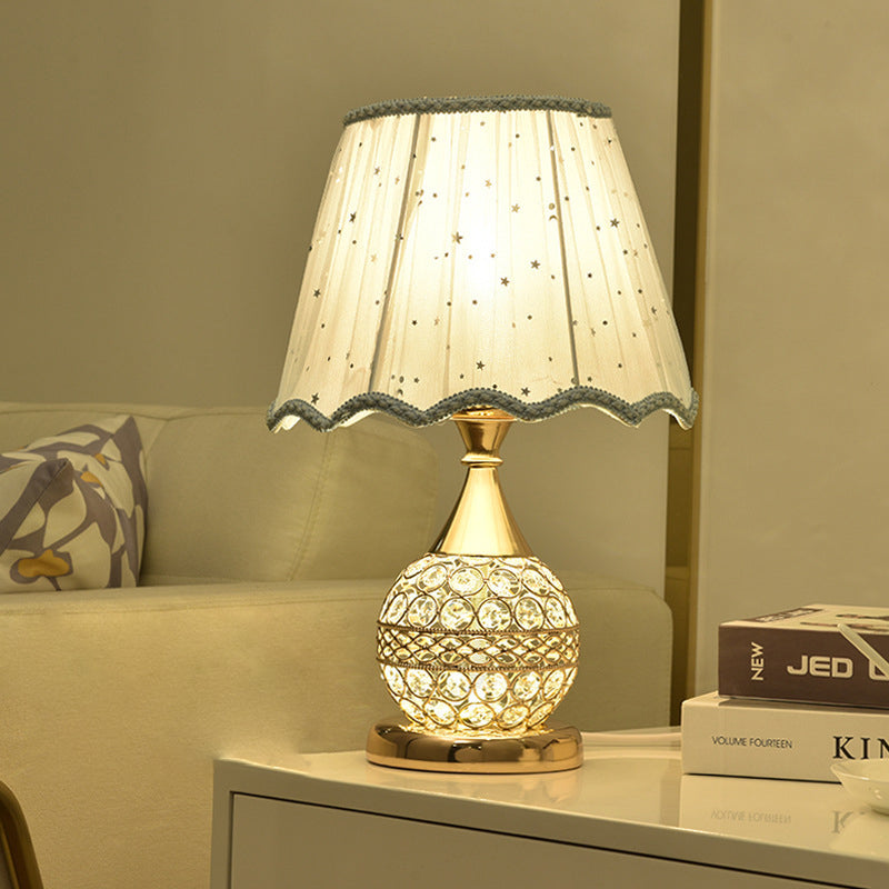 Pantalla de tela de lujo contemporánea con bola de cristal y base de hierro, lámpara de mesa de 1 luz para oficina en casa 