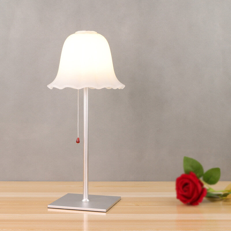 European Simple Glass Pod Pleated Shade Pull Cord LED Table Lamp