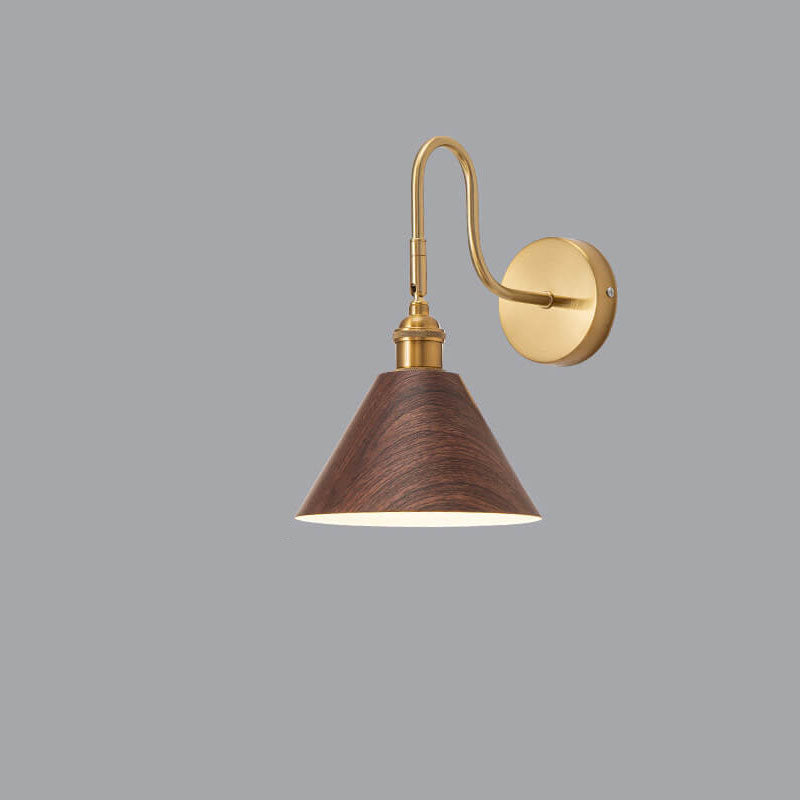 European Classical Iron Gold-Finished Frame Wood Grain 1-Light Wall Sconce Lamp