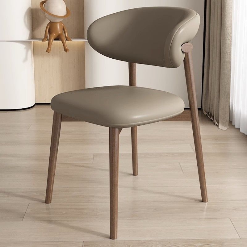 Moderna silla de comedor sin brazos de cuero nappa cuadrado nórdico contemporáneo con marco de metal para comedor 