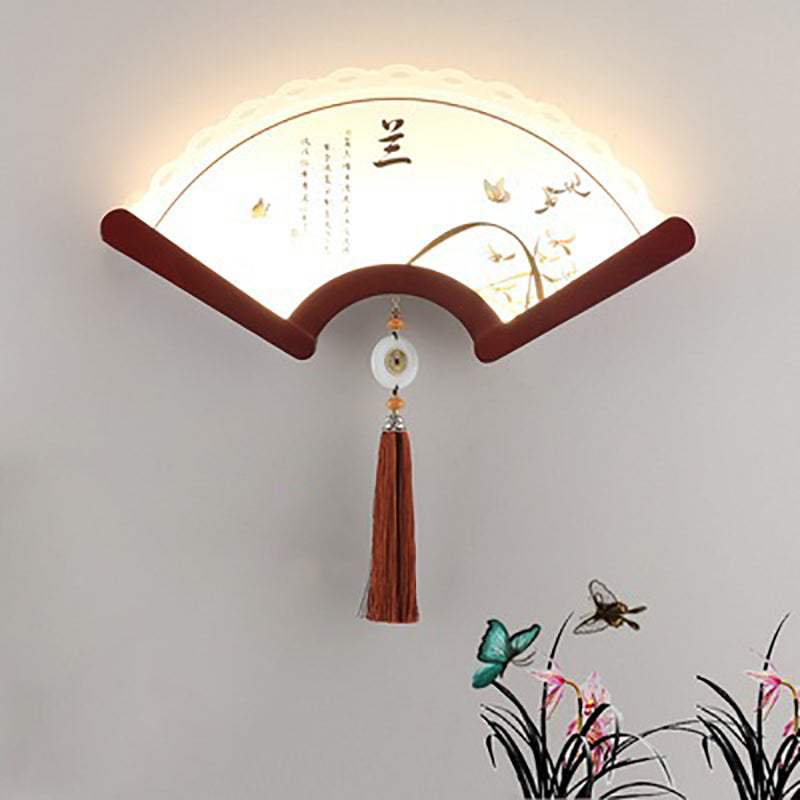 Applique murale LED avec abat-jour en acrylique festonné traditionnel chinois, éléments de plante, bord en bois pour salon 