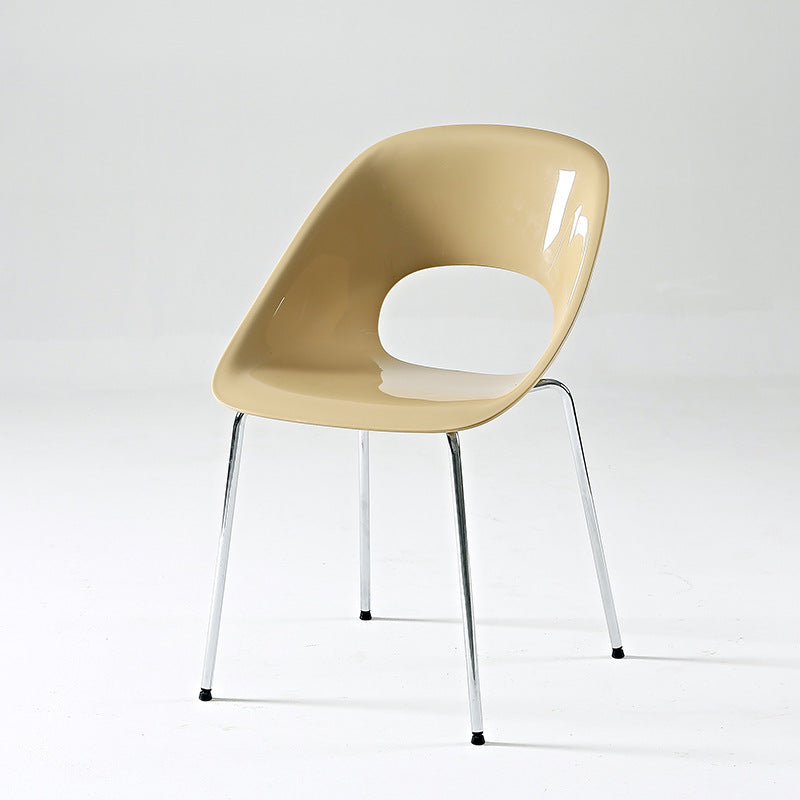 Silla de comedor de metal PP con respaldo hueco cuadrado creativo contemporáneo para comedor 