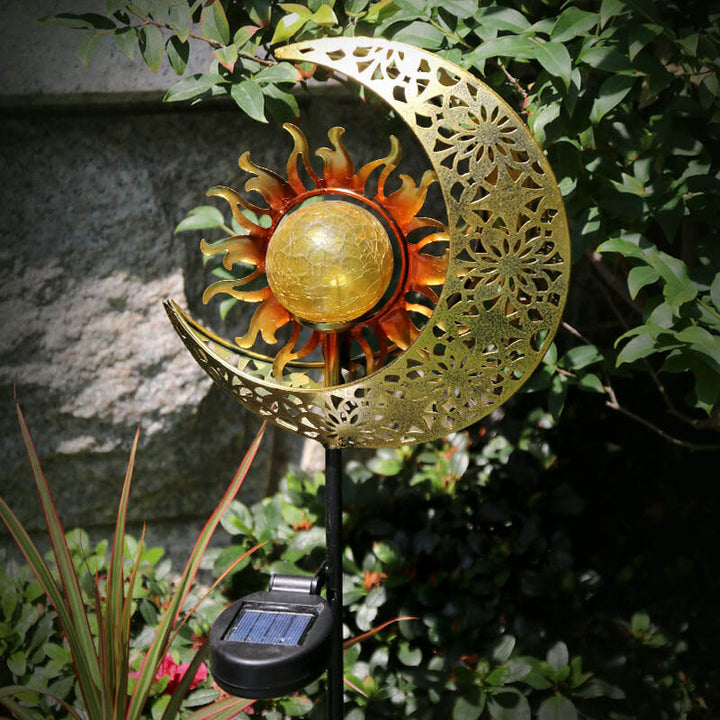 Zeitgenössisches Kreatives Mondfee Eisen Solar LED Erdspieß Außen Landschaftslicht für den Garten 