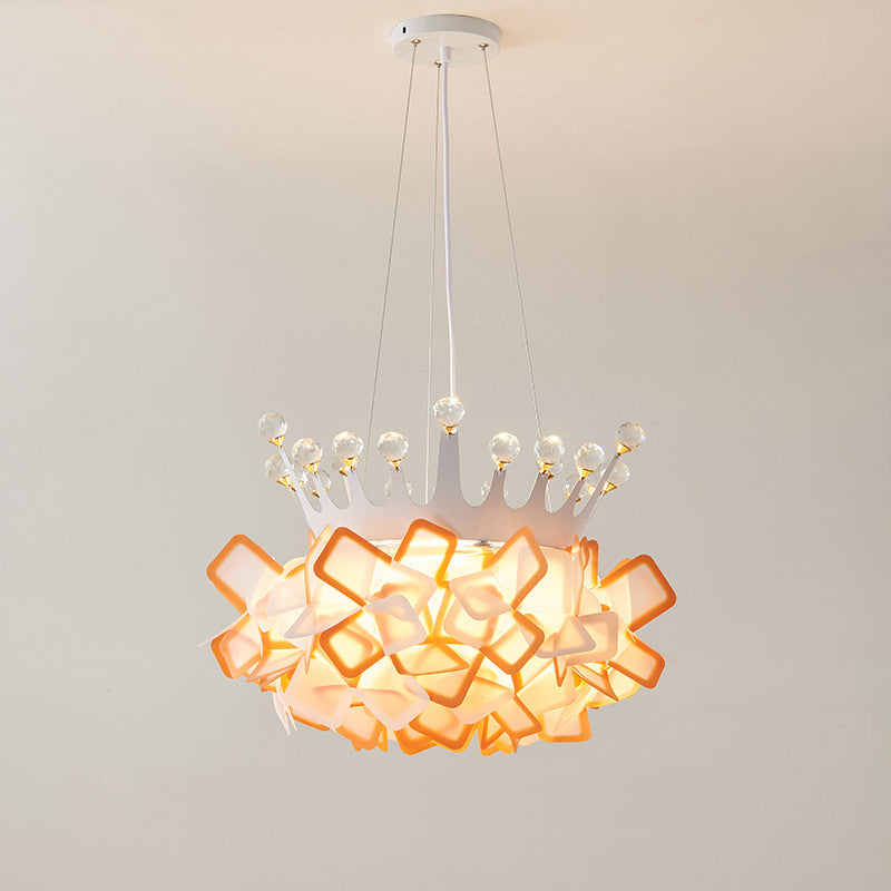 Zeitgenössische kreative Hardware Crown Decor PVC Petal Shade LED Pendelleuchte für Wohnzimmer 