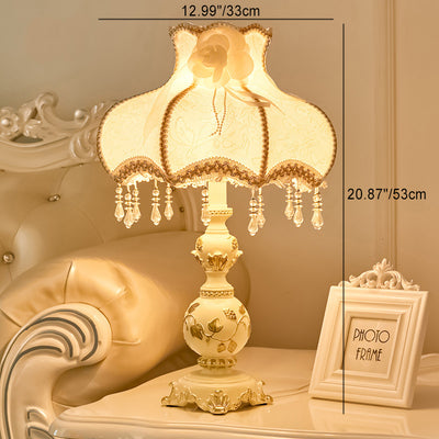 Lámpara de Mesa de 1 Luz con Base de Resina y Pantalla de Tela Tradicional Europea para Dormitorio 