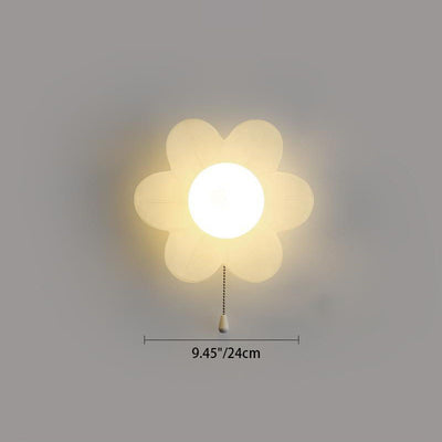 مصباح حائط LED من الراتنج بتصميم زهرة كريمي حديث ومينيمالي لغرفة النوم 