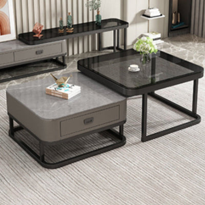 Table basse moderne minimaliste carrée en dalle de roche, verre et métal, avec 1 tiroir pour le salon 