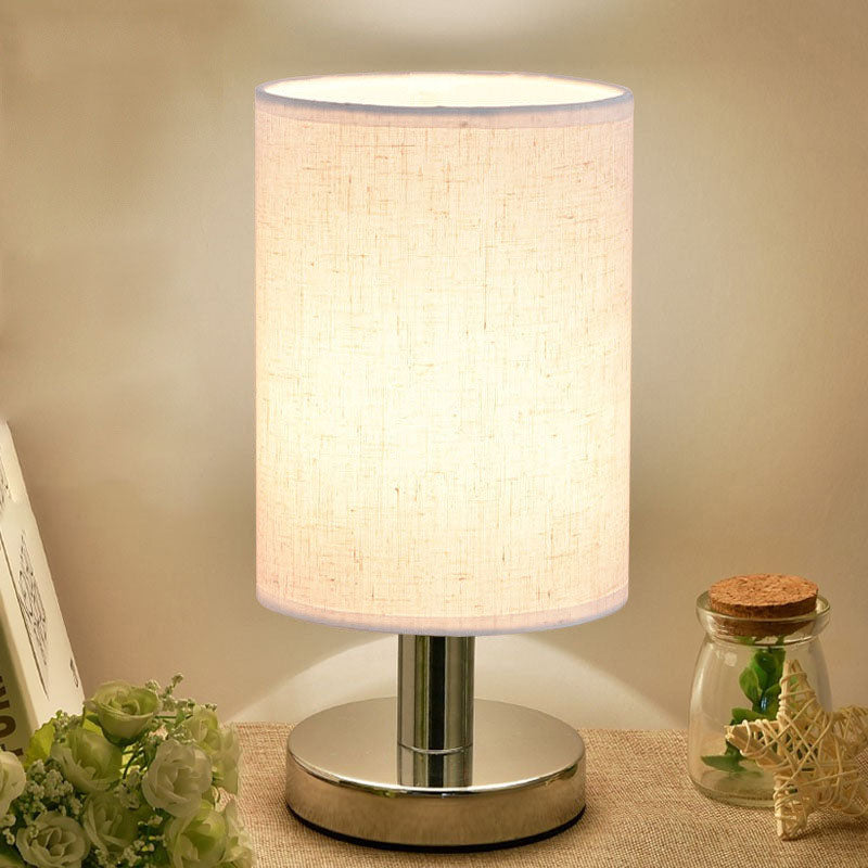 Moderne Art Deco Runde Hardware Stoff 1-Licht Tischlampe für Schlafzimmer 