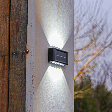 مصباح حائط LED مستطيل مقاوم للماء من ABS PVC بتصميم بسيط عصري للطاقة الشمسية للفناء الخارجي 