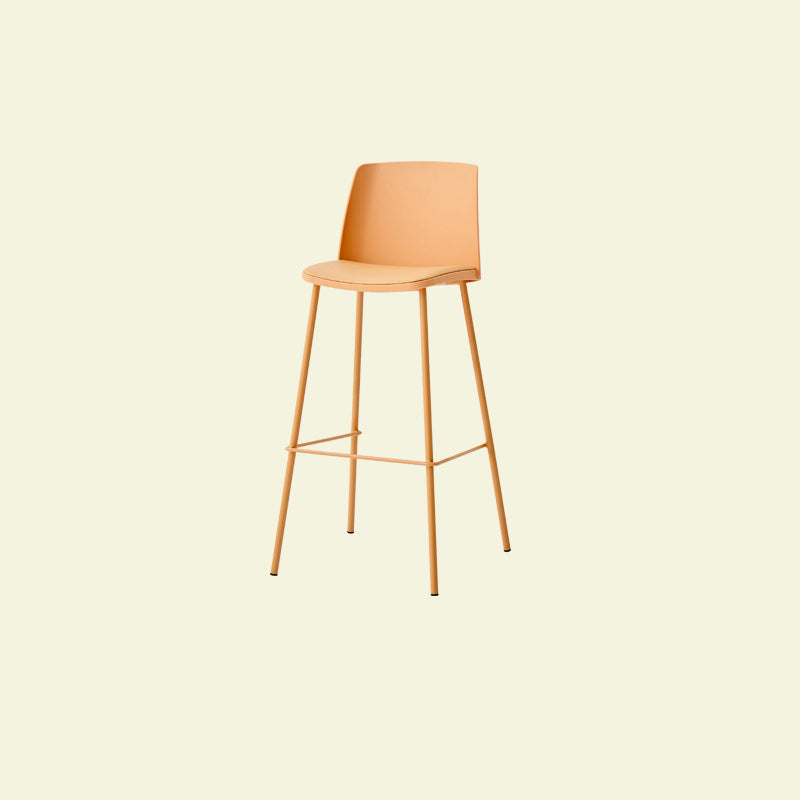 Tabouret de bar carré minimaliste moderne en cuir PU avec dossier et repose-pieds en métal PP pour salle à manger 