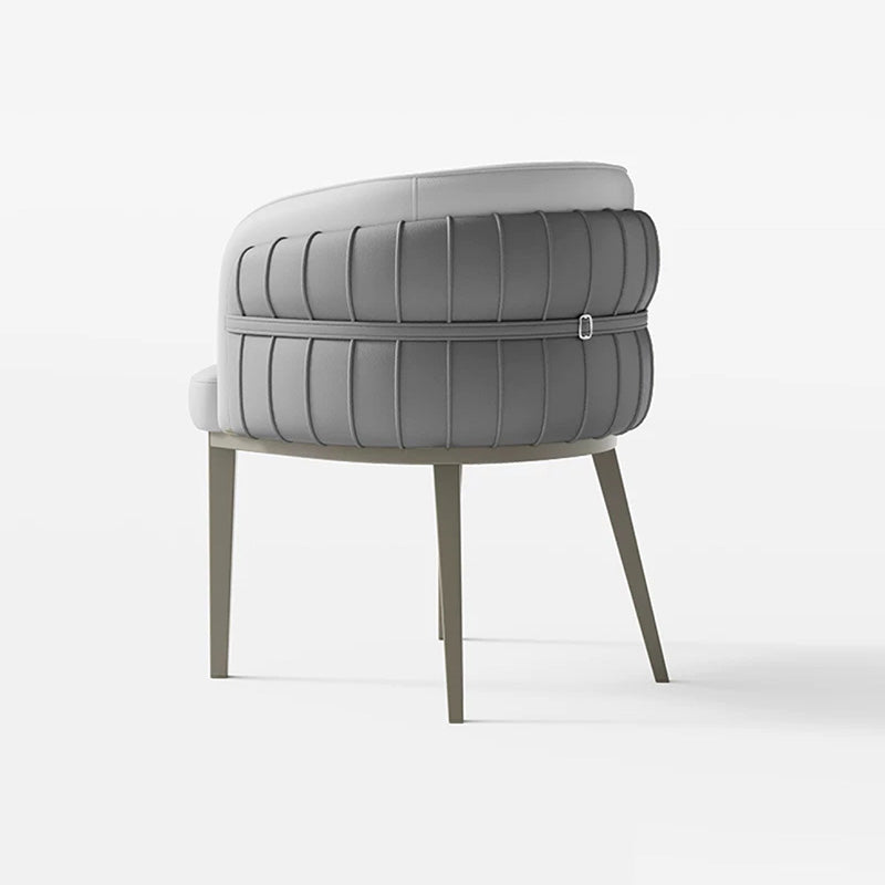 Zeitgenössischer Luxus gebogener PU-Leder gepolsterter Kohlenstoffstahl Esszimmerstuhl Rückenlehne Armlehne für Esszimmer 
