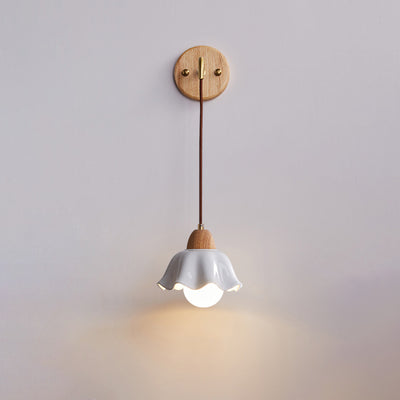 Zeitgenössische Retro Zylinder Blütenblatt Kegel Massivholz Glas 1-Licht Wandleuchte Lampe für Schlafzimmer 