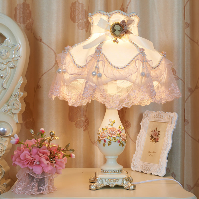 Lampe de table 1 lumière en résine et tissu avec vase traditionnel européen pour chambre 