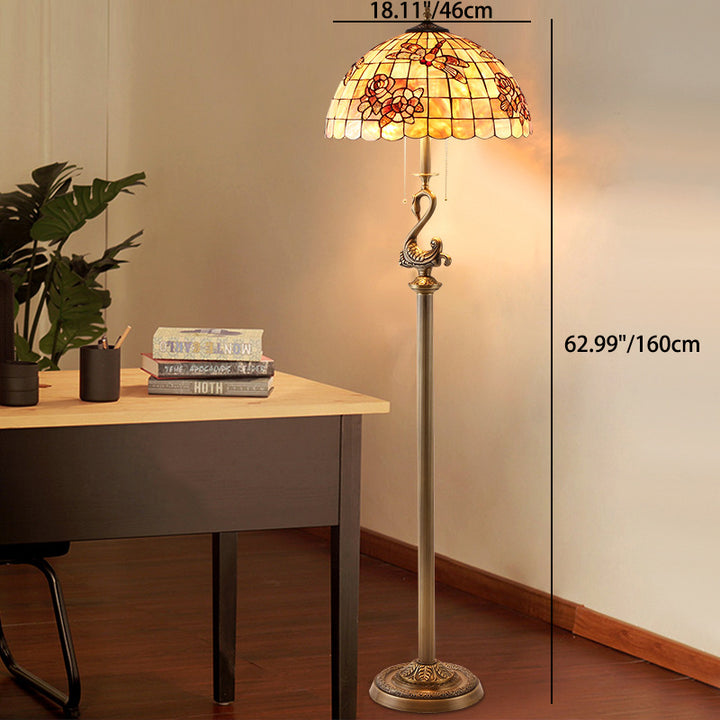 Traditionelle Tiffany Messing Shell Dome Rose Libelle 3-Licht Stehlampe für Wohnzimmer 
