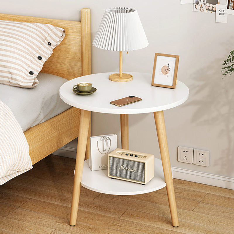 Table basse en bois moderne minimaliste avec plateau rond et base triangulaire à deux niveaux pour salon 