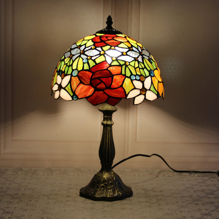 Abat-jour en dôme en verre teinté Tiffany traditionnel Base en alliage de lotus Lampe de table à 1 lumière pour chambre 