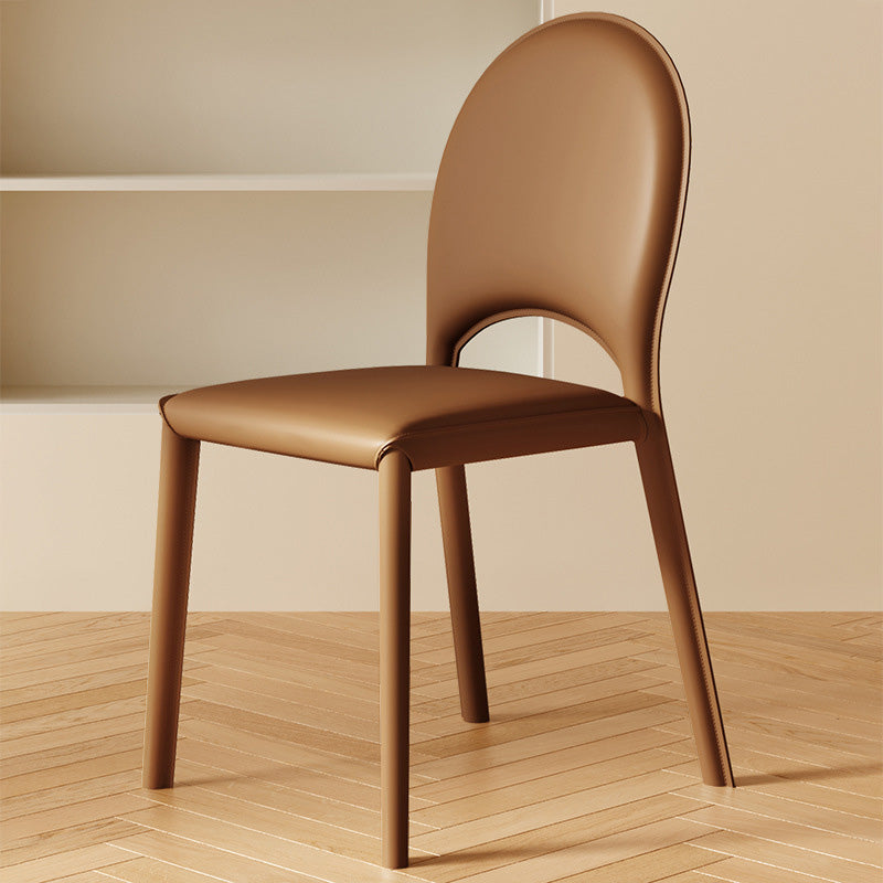 Moderner minimalistischer quadratischer ovaler Rücken aus echtem Leder Kohlenstoffstahl Esszimmerstuhl für das Esszimmer 