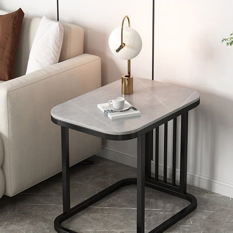 Moderner minimalistischer rechteckiger quadratischer Steintisch aus Eisen für das Wohnzimmer 