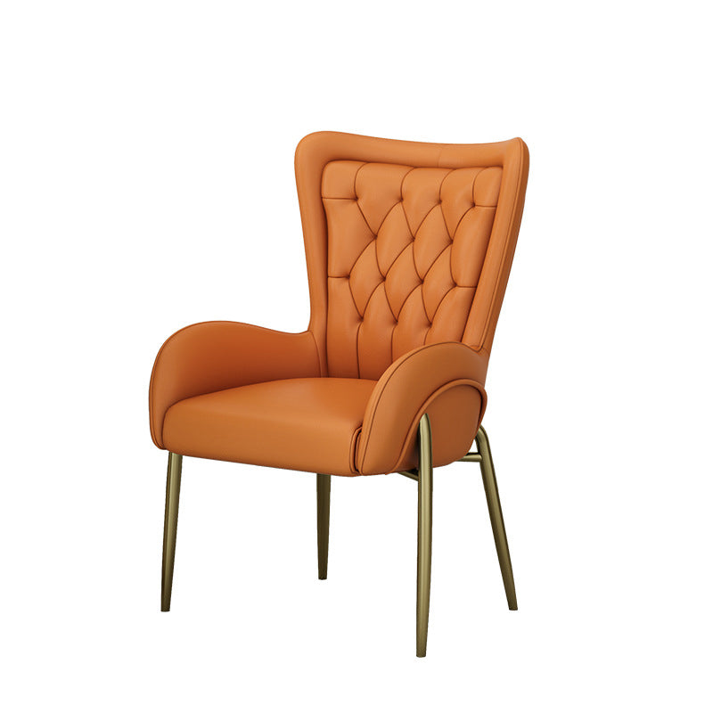 Moderna silla de comedor de lujo cuadrada curva de PU cuero terciopelo hierro con respaldo y brazo para comedor 