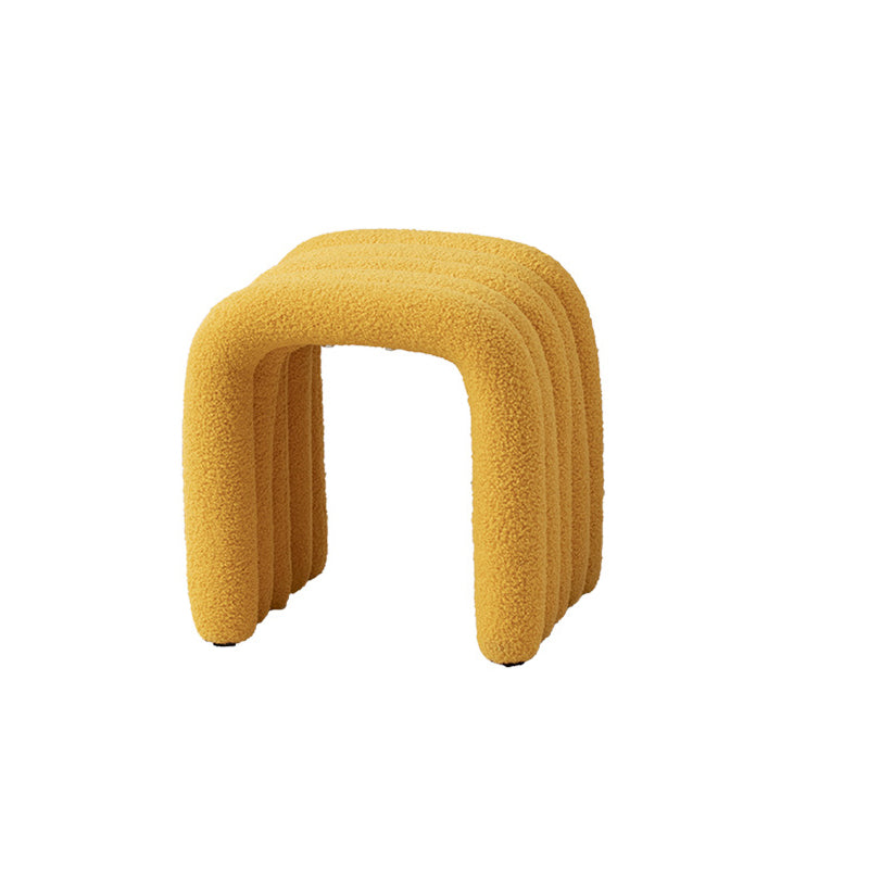 Taburete tocador contemporáneo nórdico con arco, estructura de acero al carbono y tapizado de tela sherpa, sin respaldo, para dormitorio 