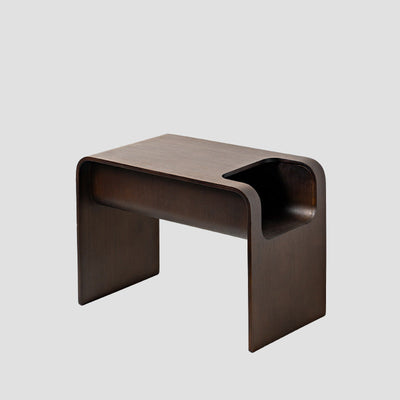 Table d'appoint en bois massif minimaliste moderne en forme de C avec rangement pour le salon 