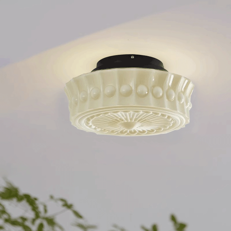 Plafonnier semi-encastré à 3 lumières avec abat-jour en cylindre de verre et fer, simplicité contemporaine pour le salon 