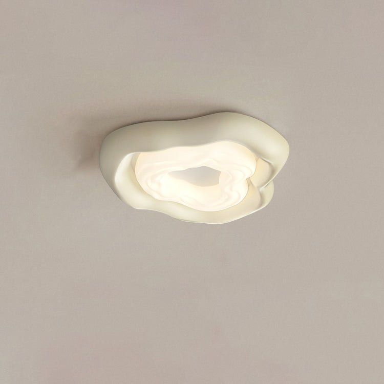 Plafonnier LED moderne minimaliste en fer PE nuage crème pour salon 