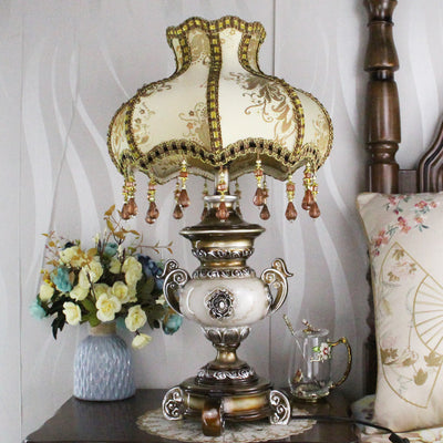 Traditional European Vase Base Resin Fabric 1-Light Table Lamp For Bedroom