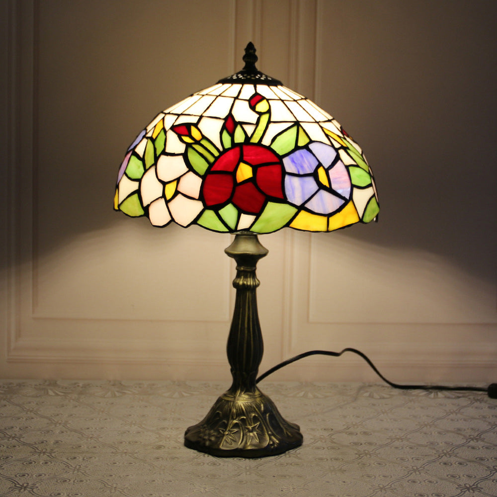 Abat-jour en dôme en verre teinté Tiffany traditionnel Base en alliage de lotus Lampe de table à 1 lumière pour chambre 