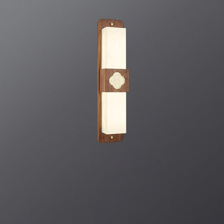 Applique murale LED rectangulaire en laiton chinois traditionnel avec noix en acrylique pour chevet 
