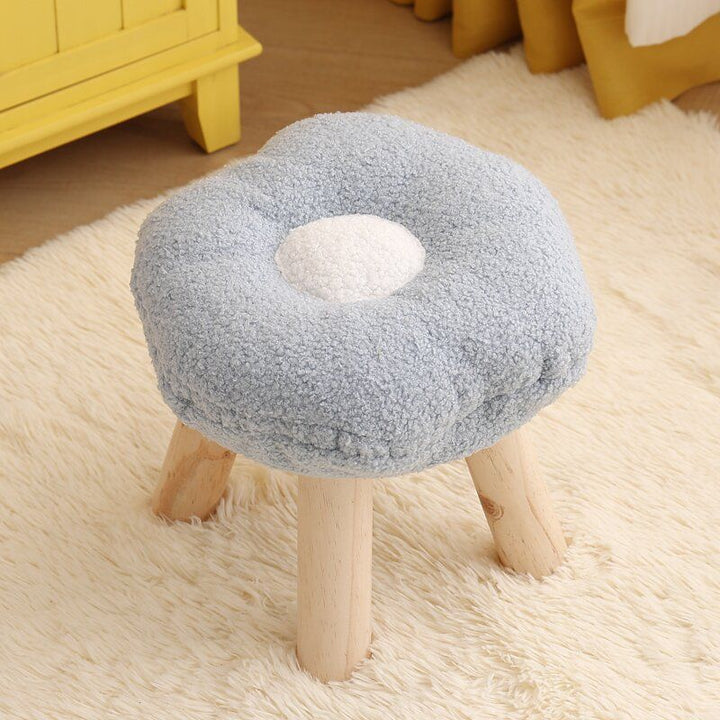 Contemporary Creative Flower Shape Sherpa Fabric Pine Wood Footstool For Entryways