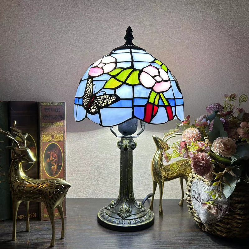 Traditionelle Tiffany Legierung Glas Dome Blume 1-Licht Tischlampe für Nachttisch 