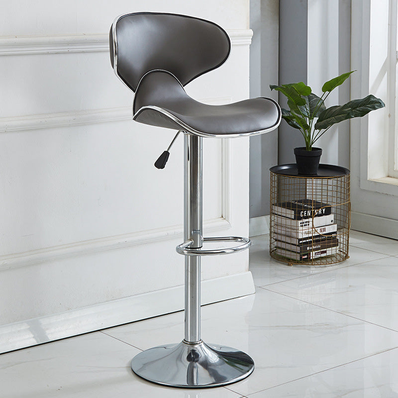 Tabouret de bar pivotant en cuir PU incurvé industriel contemporain avec repose-pieds pour salle à manger 