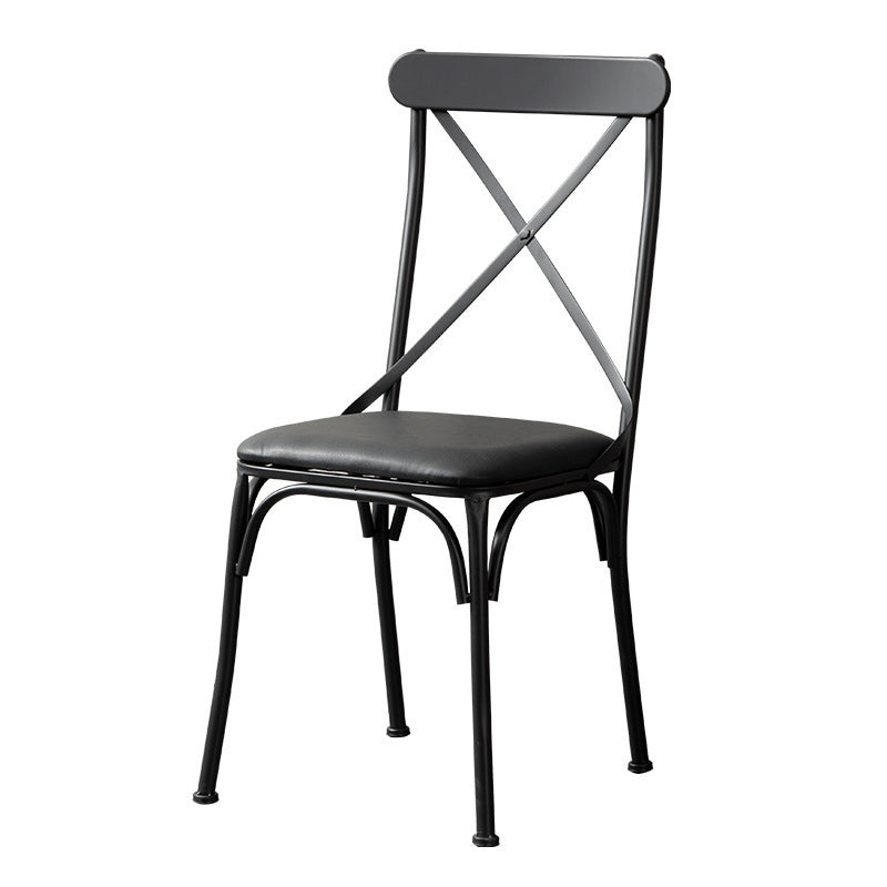 Ensemble de chaises et table de salle à manger en cuir industriel contemporain, bois, fer, avec dossier en forme de X pour salle à manger 