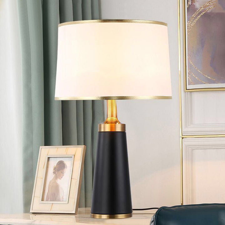 Moderne Übergangszylinder Eisengewebe 1-Licht Tischlampe für Wohnzimmer 