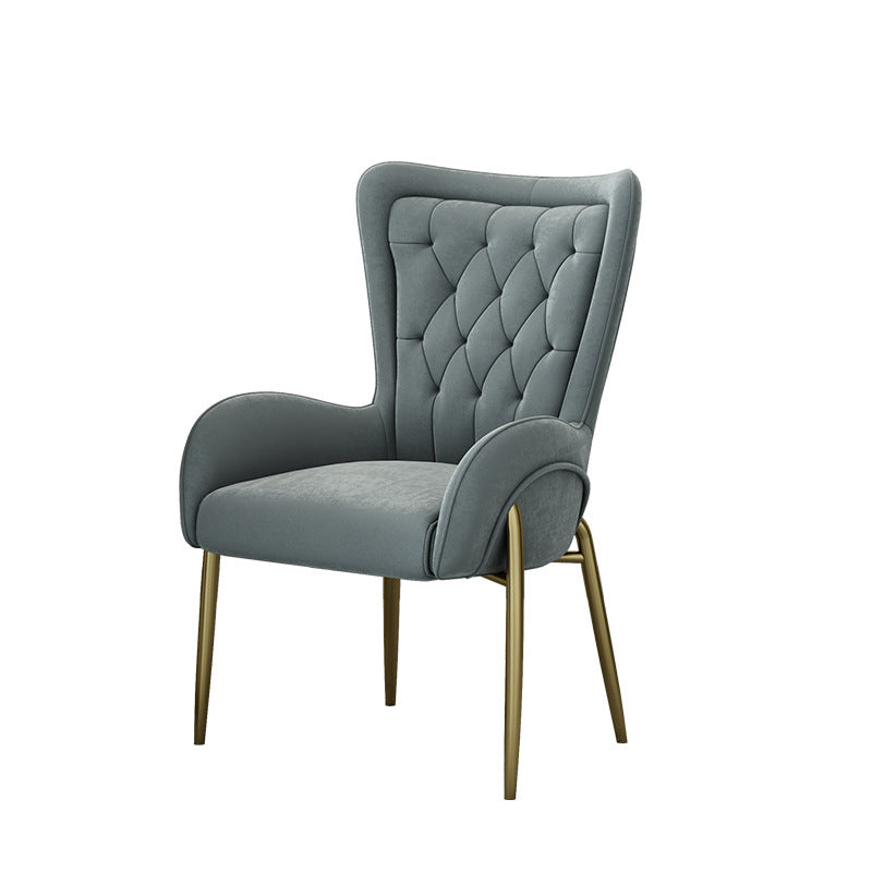 Moderna silla de comedor de lujo cuadrada curva de PU cuero terciopelo hierro con respaldo y brazo para comedor 