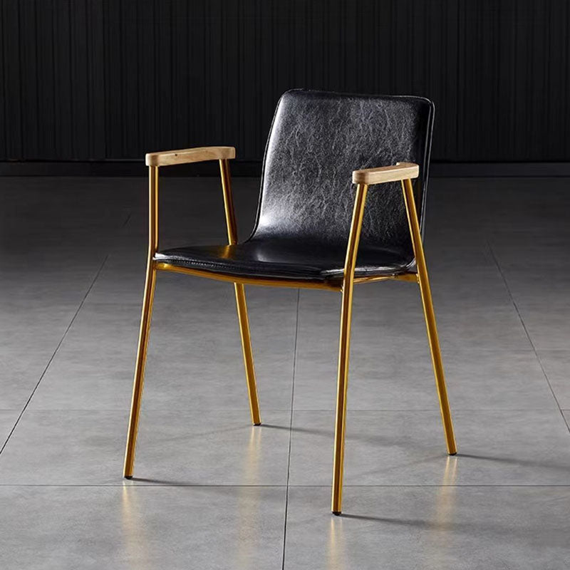 Chaise de salle à manger contemporaine en cuir rembourré avec accoudoir et dossier en bois pour salle à manger 