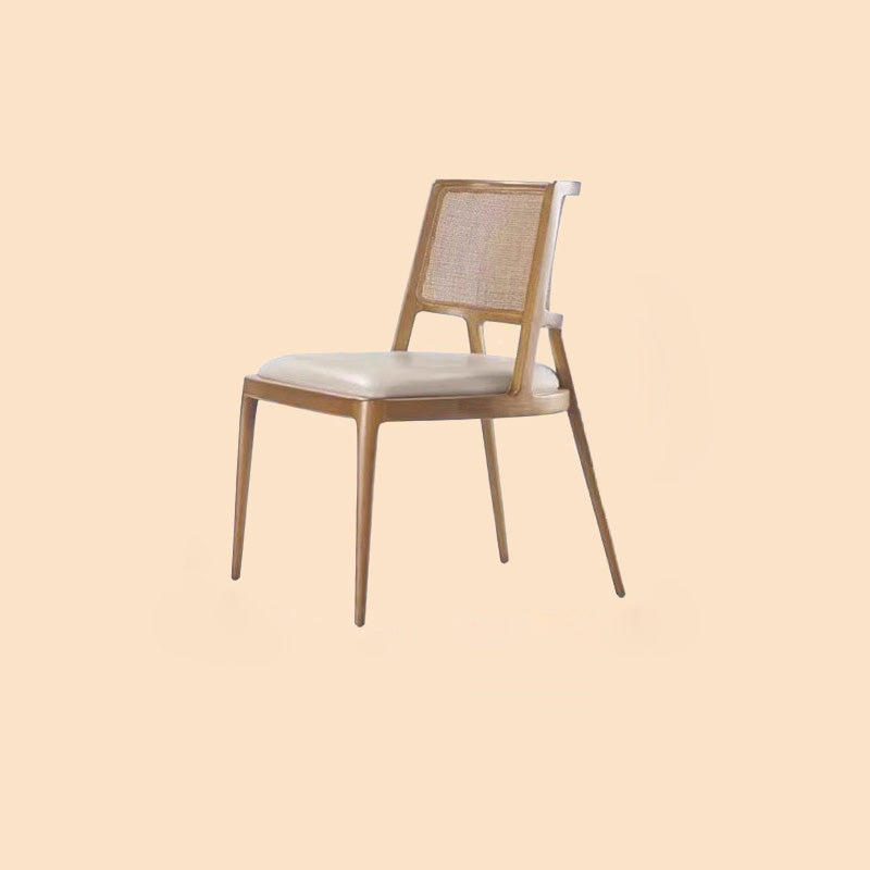 Silla de comedor de madera tapizada en cuero de microfibra cuadrada retro contemporánea con respaldo de ratán para comedor 
