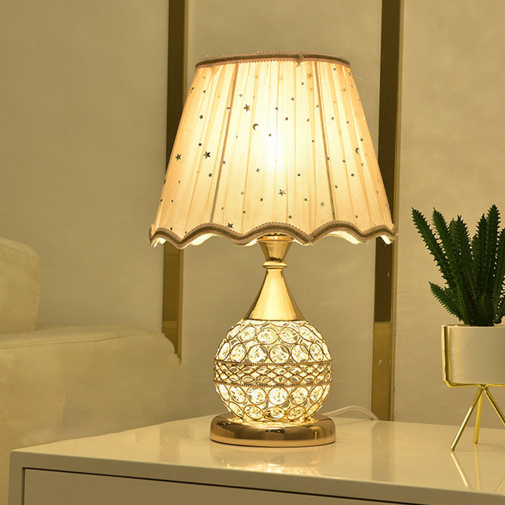 Pantalla de tela de lujo contemporánea con bola de cristal y base de hierro, lámpara de mesa de 1 luz para oficina en casa 