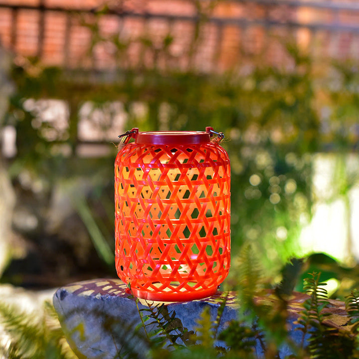 Lanterne solaire étanche créative contemporaine en plastique tissé LED portable pour lumière extérieure de jardin 