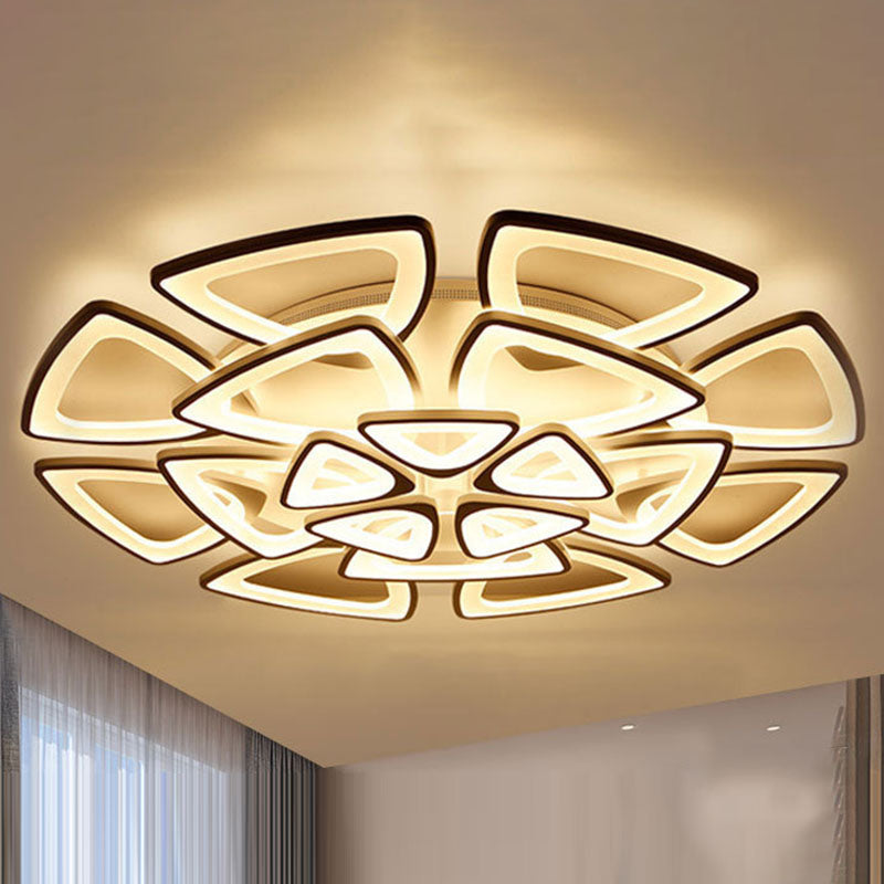 Zeitgenössische kreative Kombination Dreieck Hardware Acryl LED Unterputz Deckenleuchte für Wohnzimmer 