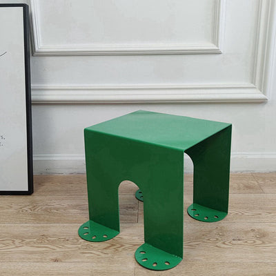 Table d'appoint carrée minimaliste moderne en plaque laminée à froid à 4 pieds pour salon 