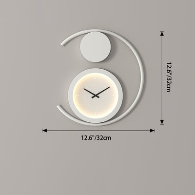 Horloge décorative ronde contemporaine créative en forme de cœur en fer acrylique LED applique murale pour chambre 