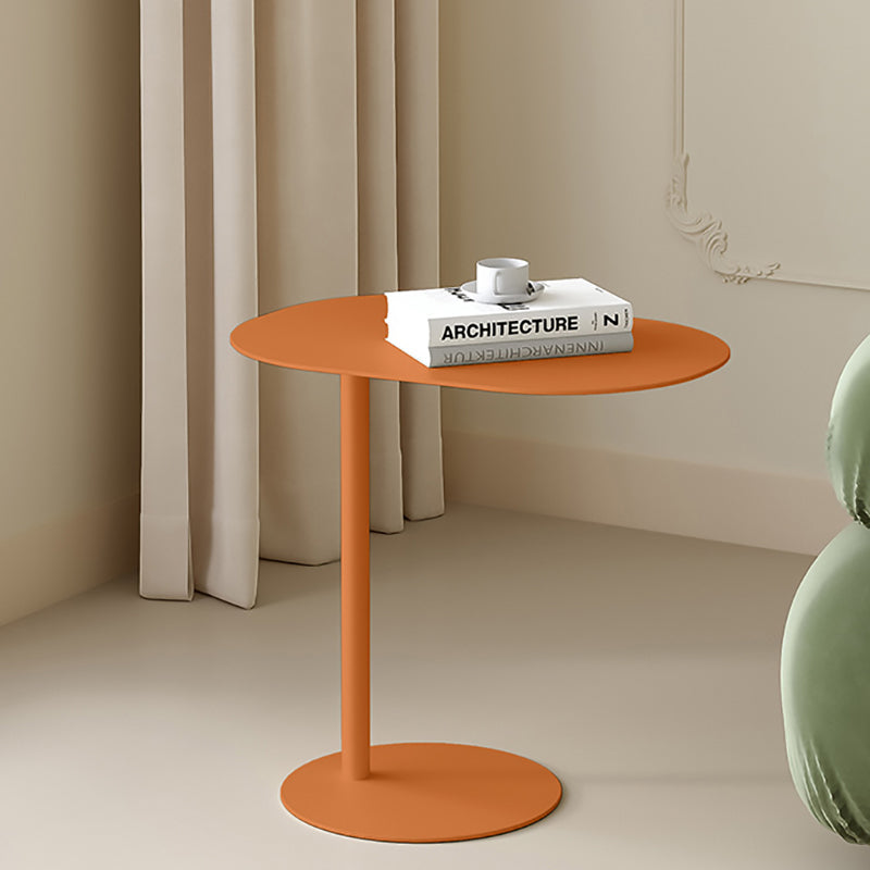 Moderner minimalistischer geometrischer runder Beistelltisch aus Eisen und Kohlenstoffstahl für das Wohnzimmer 